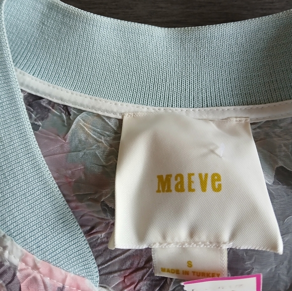 Anthropologie Sheer floral Jacket. A must see!! NWOT Small - Picture 4 of 4